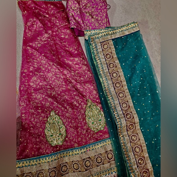 Pink/green lehenga with blouse - Picture 1 of 3